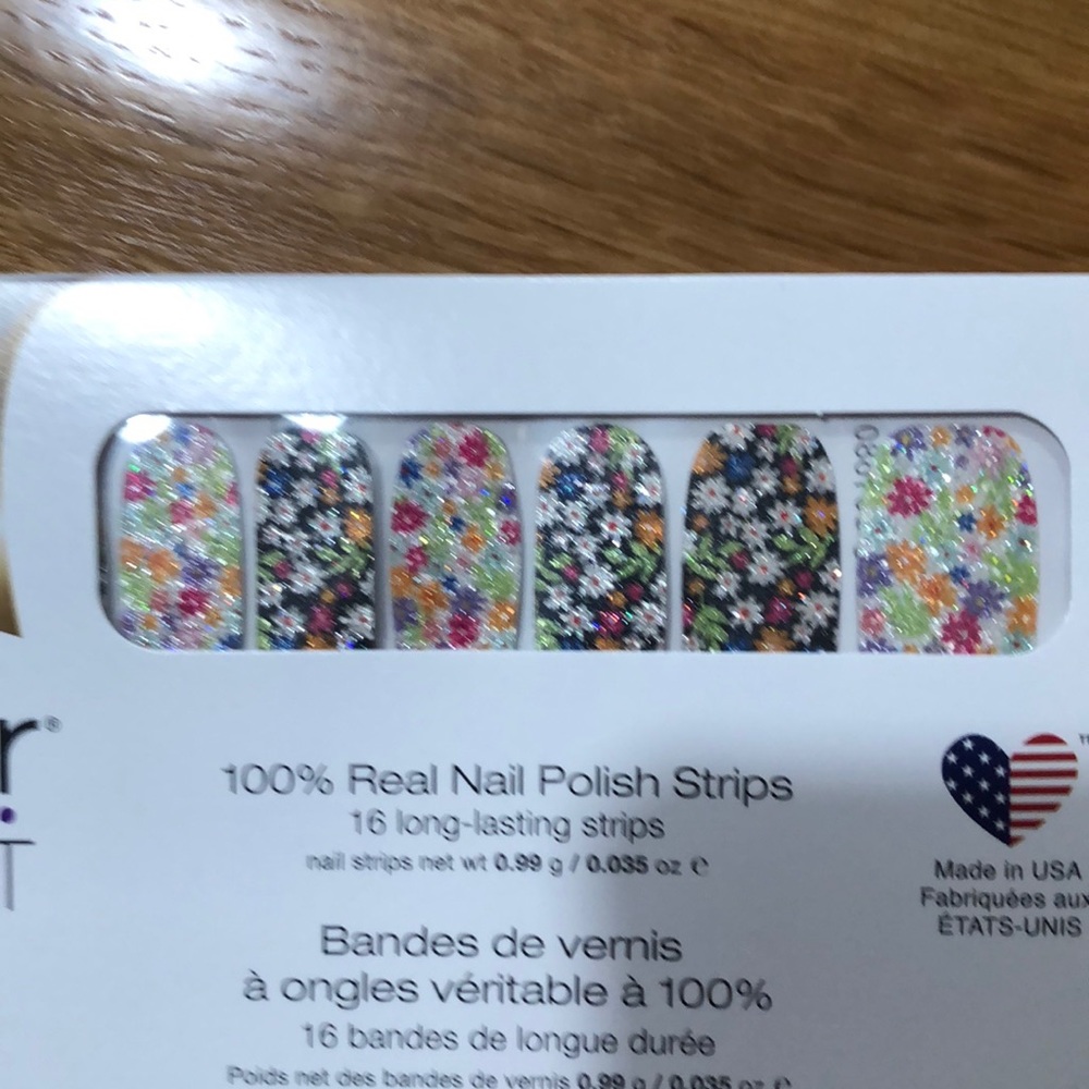 Daisy Me Rolling Color Street nail strips
